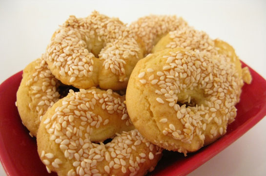 Simit Kurabiye, Simit Kurabiye Tarifi ve Malzemeleri kurabiyetarifi