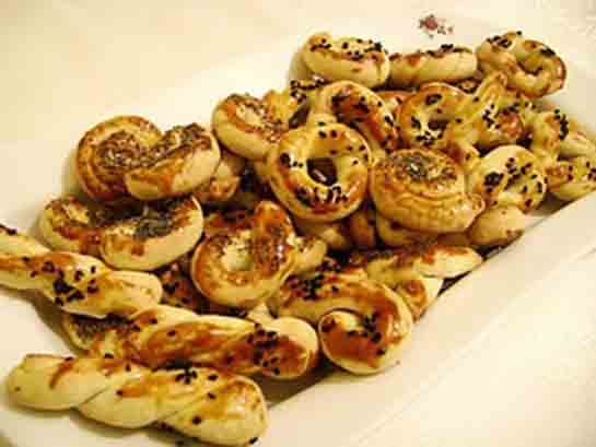 Tuzlu Pastane Kurabiyesi Tarifi ve Malzemeleri